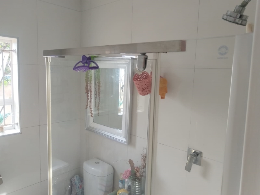 To Let 2 Bedroom Property for Rent in Muizenberg Western Cape